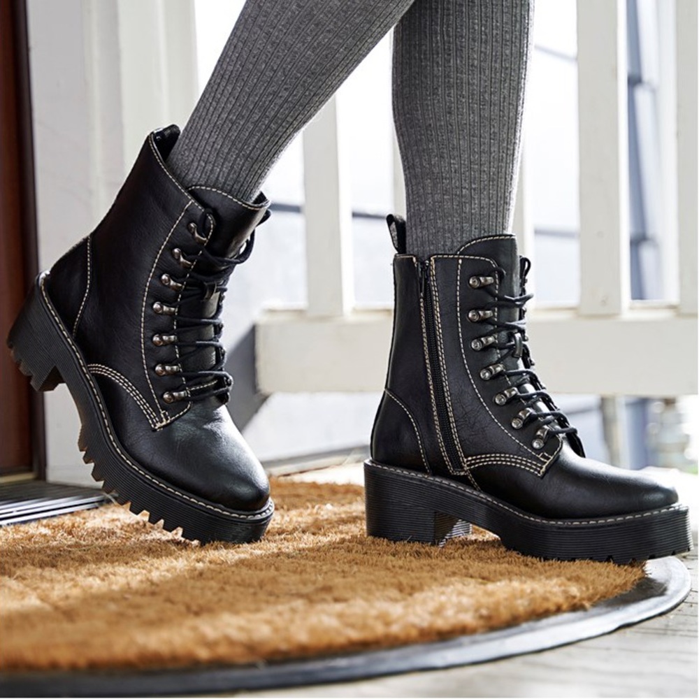 Madden Girl Hawke Combat Boots Size 8